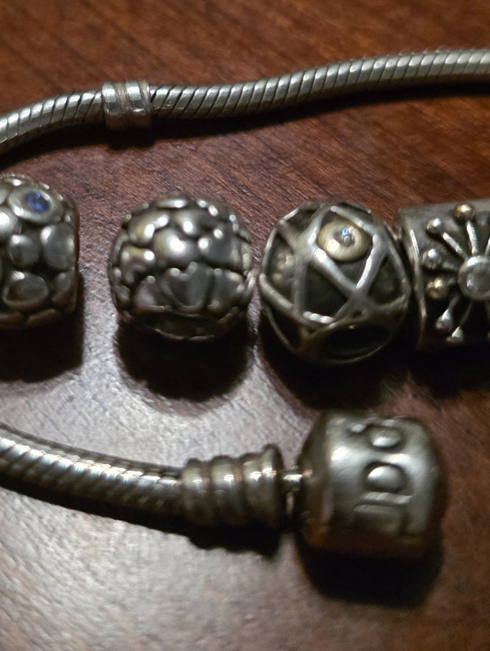 All Retired Original Pandora Moments 7.5 " Snake Chain 1 Clasp 7 Charms - Picture 4 of 16